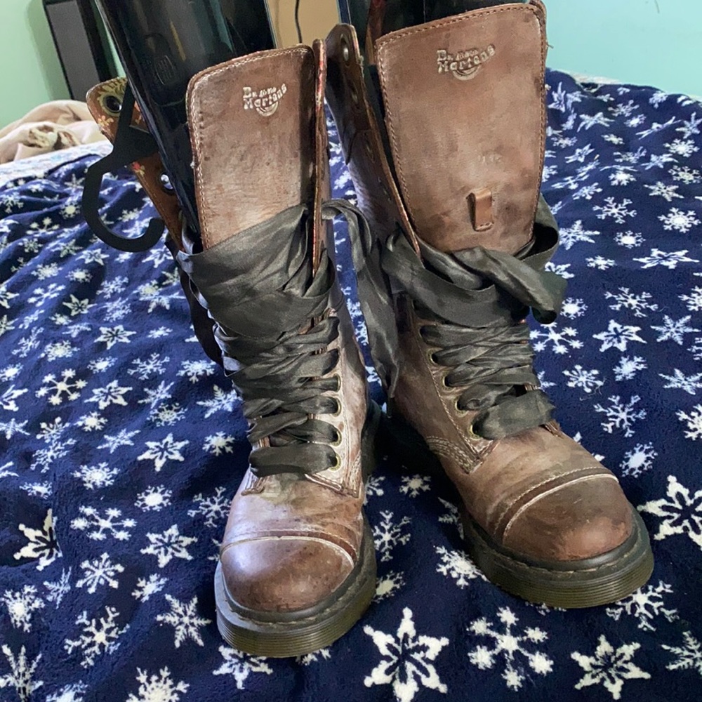 Dr martens triumph 1914 brown womens size 5